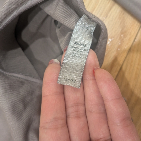 SKIMS ESSENTIAL SCOOP NECK BODYSUIT - Picture 2 of 2